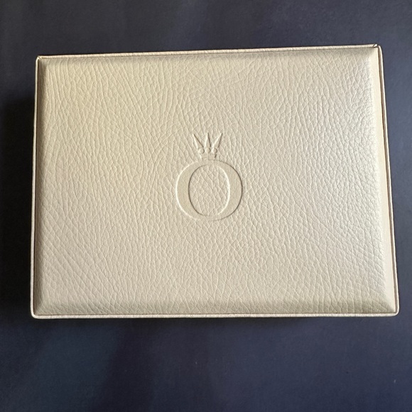 Leather Pandora jewelry box - Picture 2 of 6
